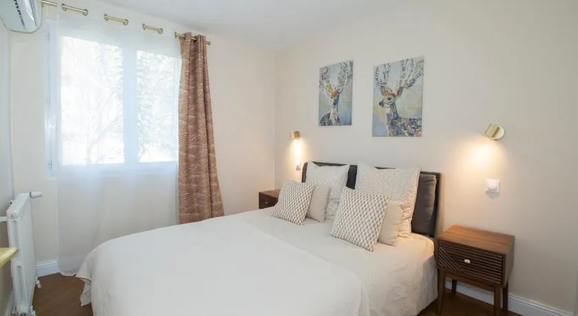 Luxe Neuf - Parking Rue Gratuit - 4mn à pied Gare RER B Arcueil Cachan - 10mn Paris RERB - AC - Climatisation - Netflix inclus - From 1 to 6 guests - Image 1