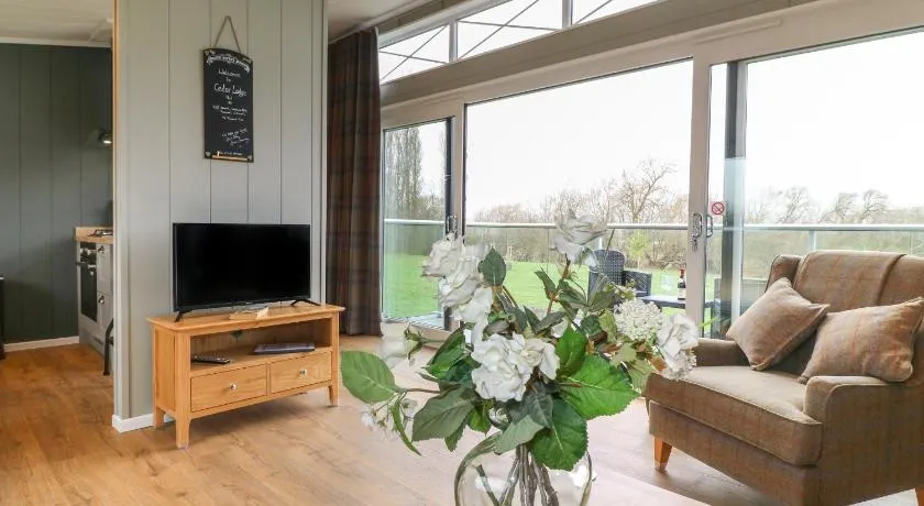 Willow Lodge - Image 1