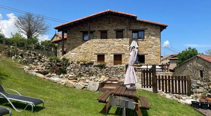 Apartamentos Los Tojos - Image 1