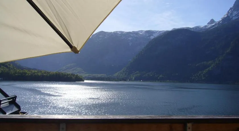 Hallstatt Hideaway - Adults only - Image 1