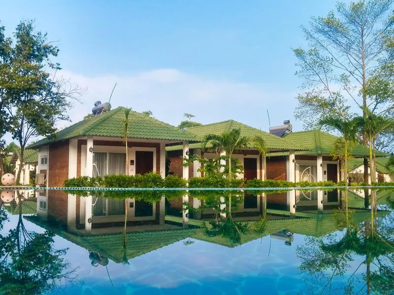 Famiana Green Villa - Complimentary Airport Shuttle - Image 1