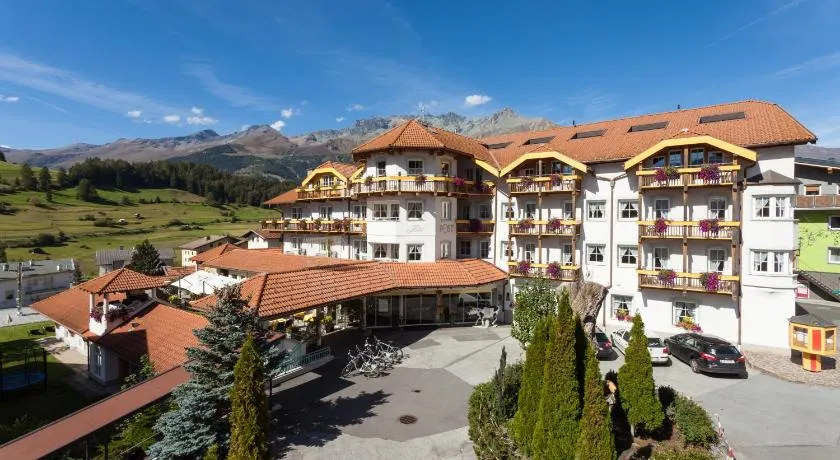 Hotel Post - Image 1