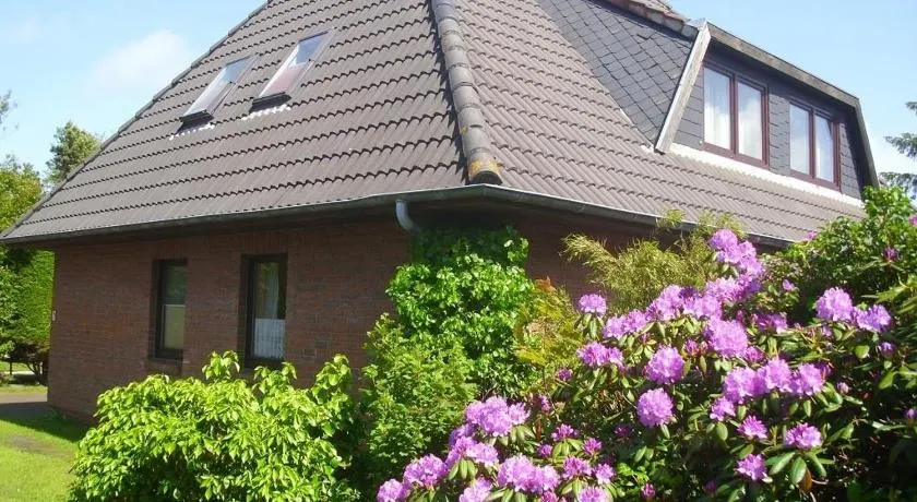 Hus Dungrot - Image 1