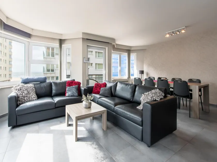 Apartment in Ostend near Sandy Beaches - Image 1