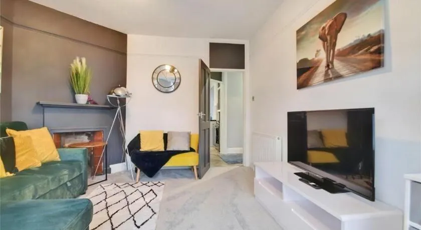 Manse Apartment - Image 1