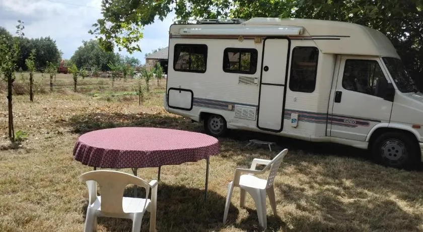 Le camping-car de la Gardié - Image 1