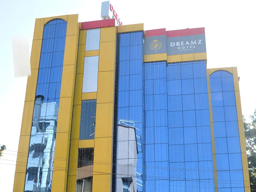 Dreamz Hotel - Image 1