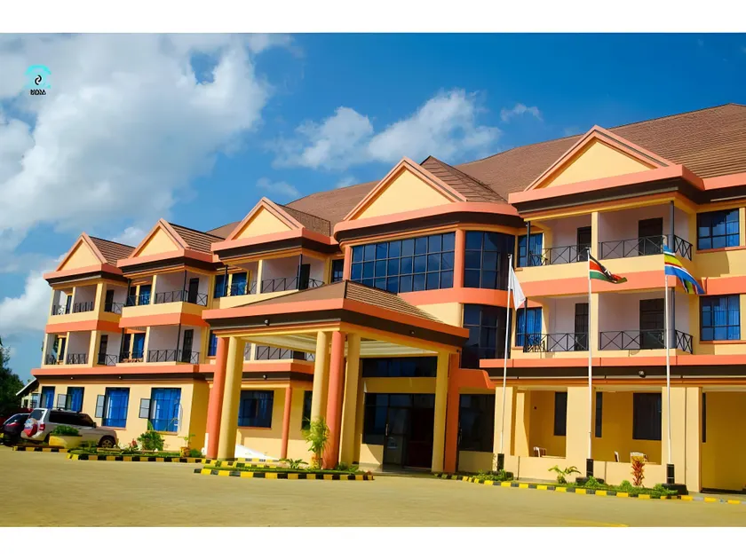 Lowlands Hotel & Spa - Image 1