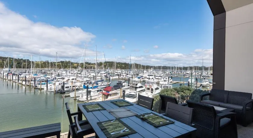 Bay of Islands Apartment with Marina Views - Image 1