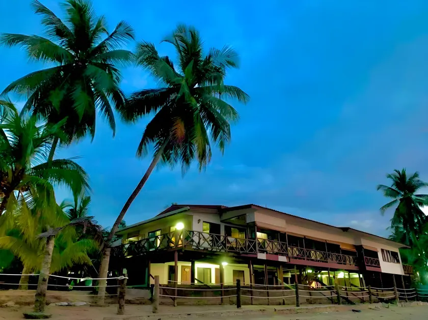 Seaside Travellers Inn - Image 1