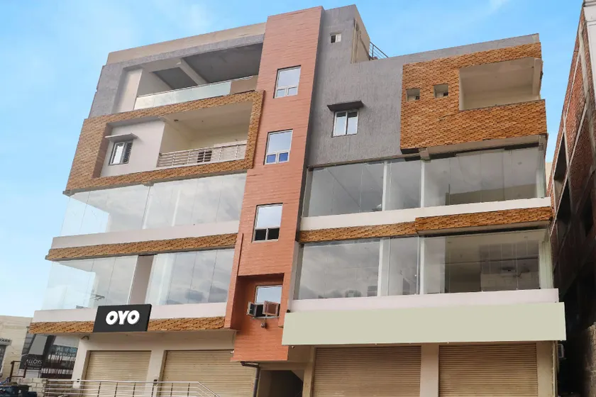 collection O Hotel sky City - Image 1