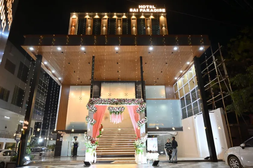 HOTEL SAI PARADISE - Image 1
