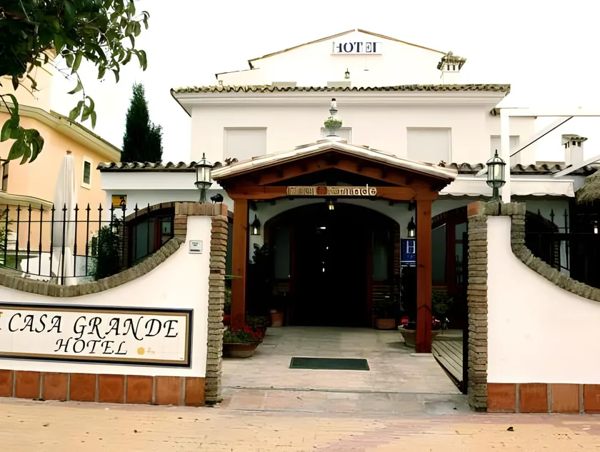 Hotel Casa Grande - Image 1