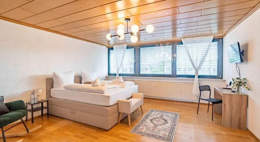 City Wohnung am Hbf mit 2 Schlafzimmern und Sky - Image 1