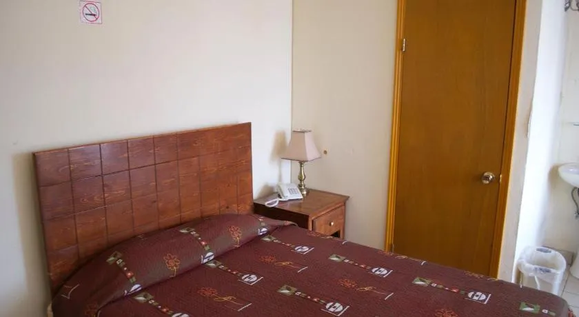 Hotel Centric Chihuahua - Image 1