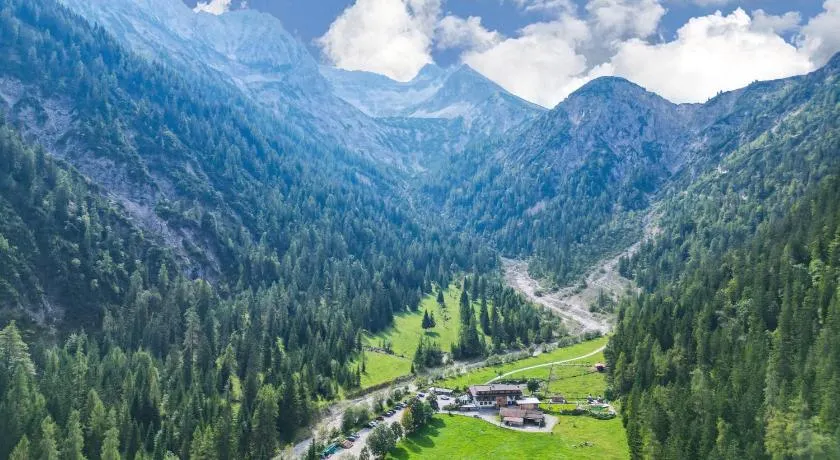Alpengasthof Gern Alm - Image 1