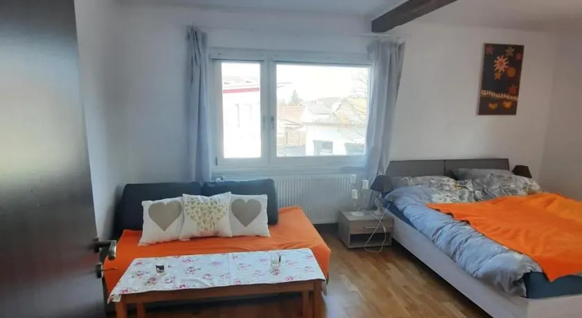 Hedys Apartment - Image 1