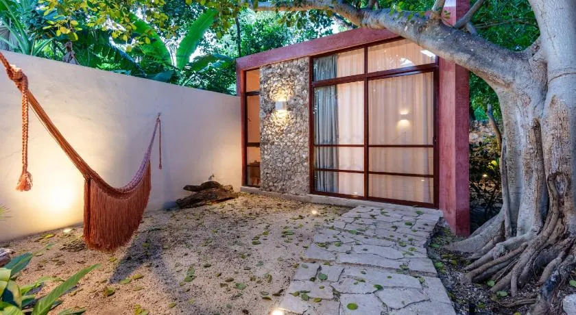 Casa Tuch. Suites independientes de diseño. Retiro de lujo, oasis de paz. - Image 1
