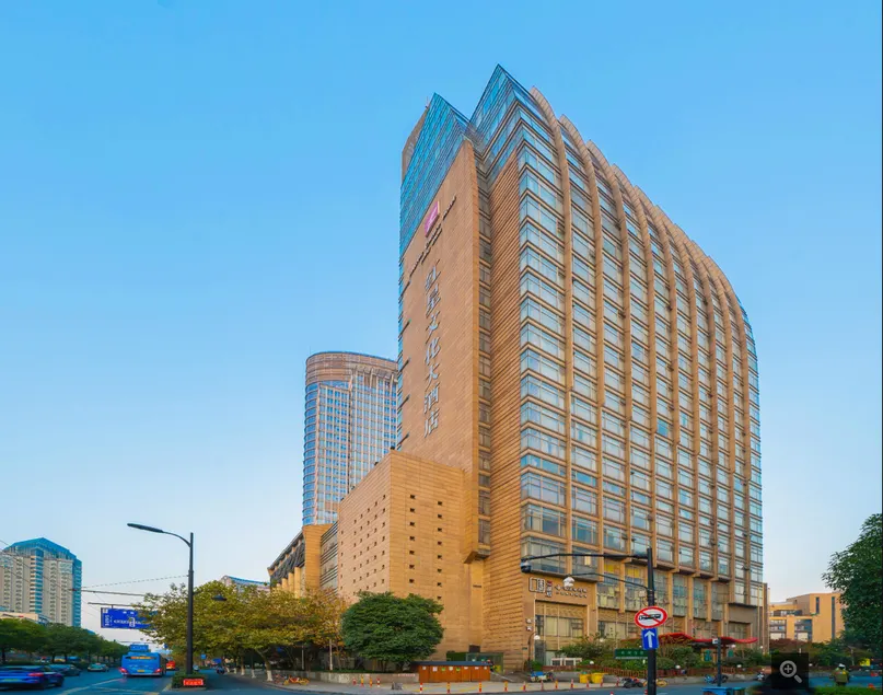 Redstar Culture Hotel - Image 1