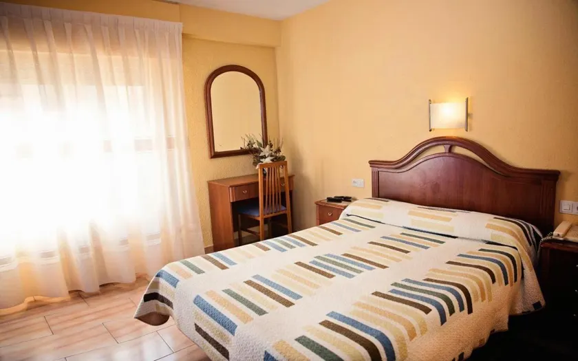 Hostal Guzman El Bueno by gaiarooms  - Image 1