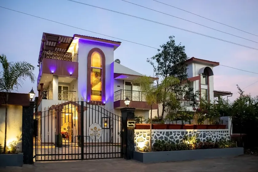 Casa Divine 3BHK With Pvt Pool - Image 1