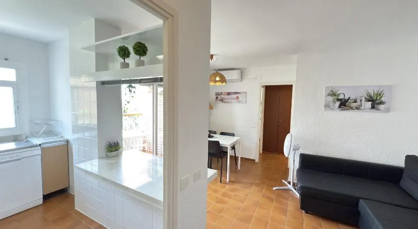 HomeHolidaysRentals Roure - Costa Barcelona - Image 1