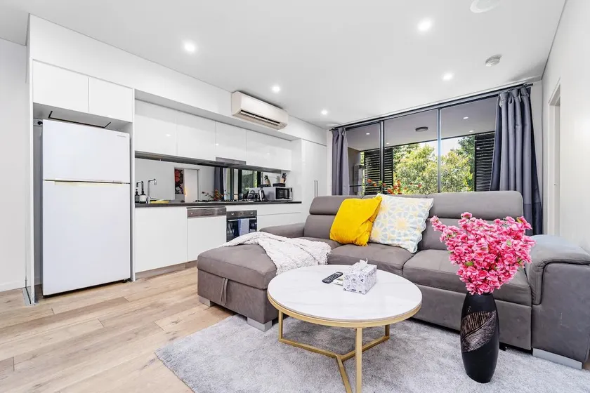 Waterloo 2Br Modern Apartment Nature Park - Image 1