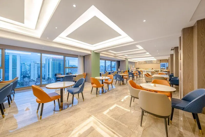 Meichen MAYSTAR Hotel (Yunna University Hospital, City Stadium, Subway Station Branch) - Image 1