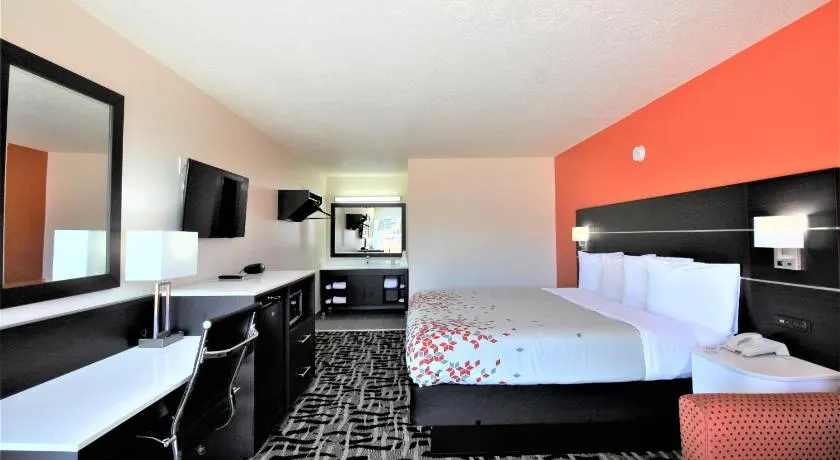 Travel Inn Eutaw - Image 1