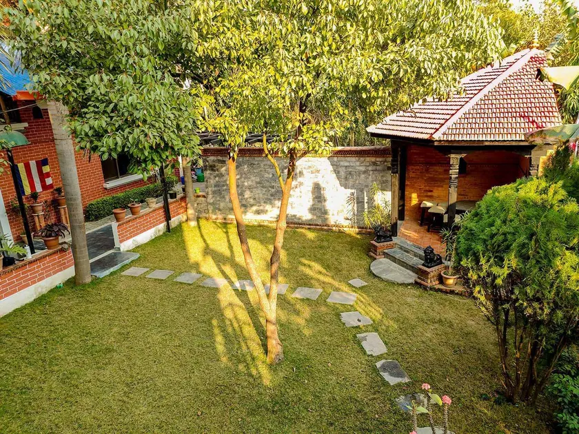 Hotel Ananda Inn - Image 1