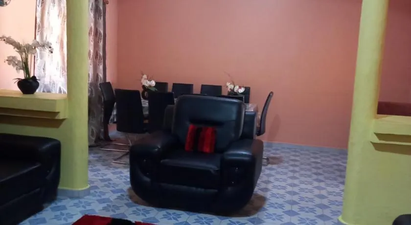 Chambre privée meublée climatisée - Image 1