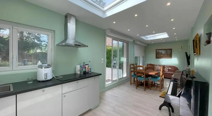 Maison familiale proche de Varaville avec jardin clos et terrasse - Image 1