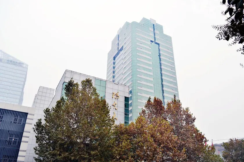 Sunshine Hotel - Image 1