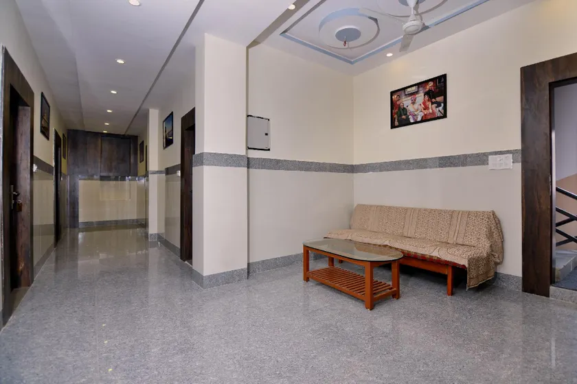 Hotel O Rajshree - Image 1