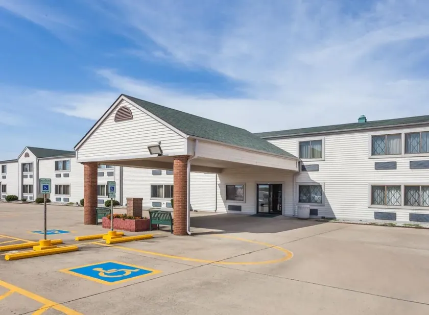 Fairbridge Inn Express Decatur Forsyth IL - Image 1