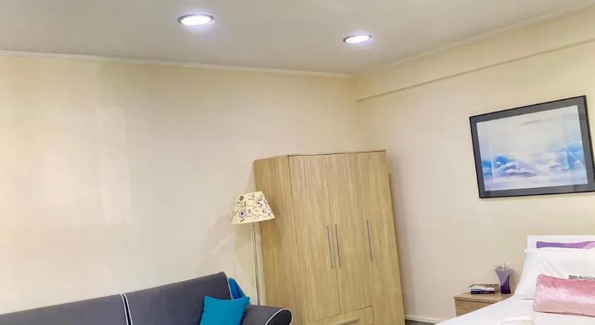Cozy apartment near to the airport - Image 1