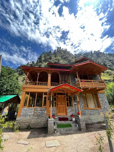 Wooden Cottage (Private with Garden/ riverside) - Image 1