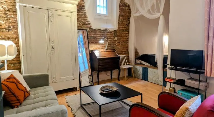 "Le 18", Appartement Cocon, Hyper Centre Toulouse - Image 1