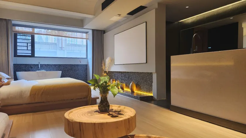 A Courtyard in the City: Tranquil Moments, A Secluded Abode (Liupanshui Wanda Plaza Store) - Image 1