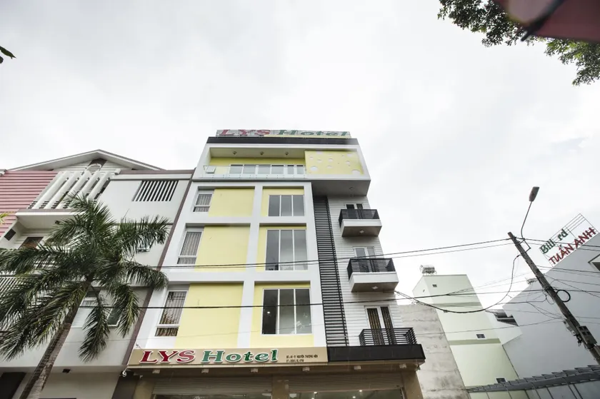 Lys Hotel - Image 1