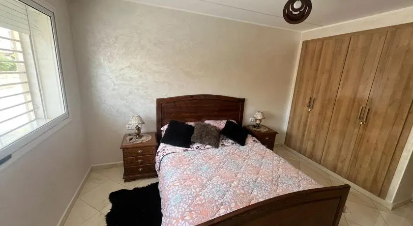 Annour Luxurious & Large apartment in Oujda Centre - Image 1