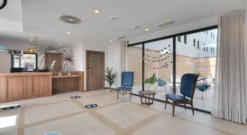 Livensa Living Salamanca Parking Free - Image 1