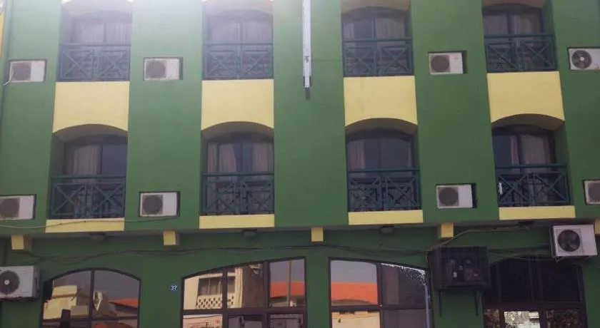 Felicidade Hotel - Image 1