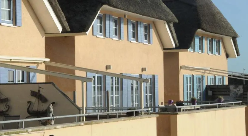 Peaceful boathouse located in a water activity-rich area - Image 1