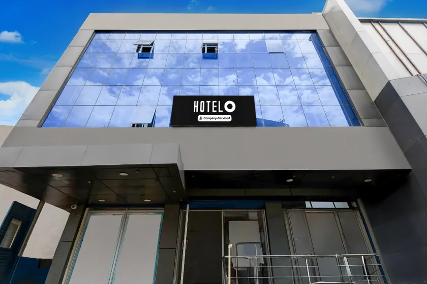 OYO Hotel O Ambedkar Park Gorakhpur Formerly Mayur Residency - Image 1