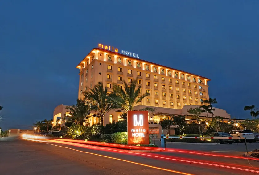 Mella Hotel Manila near NAIA Airport - Image 1
