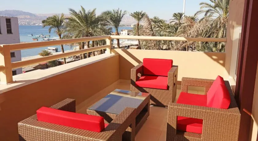 La Riva Hotel - Image 1