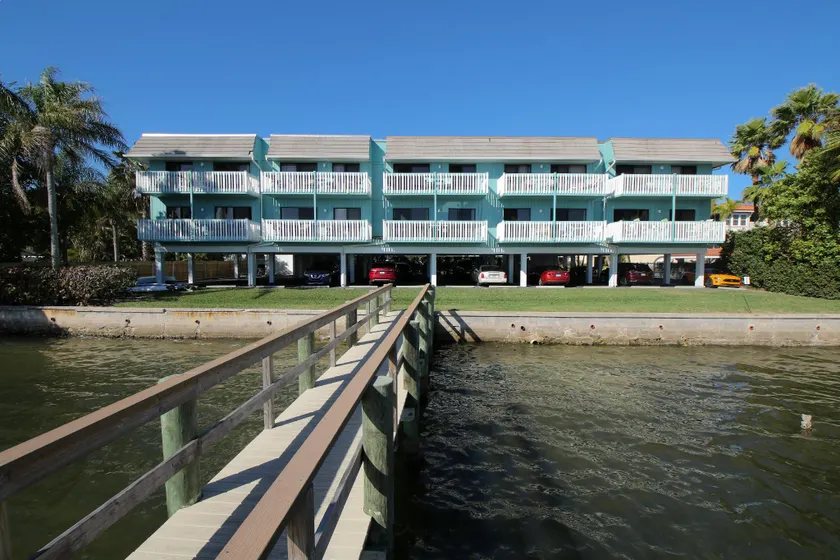 Anna Maria Island Beach Palms 2B - Image 1