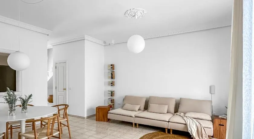 3 BDR Detached house in Chayofa - Image 1