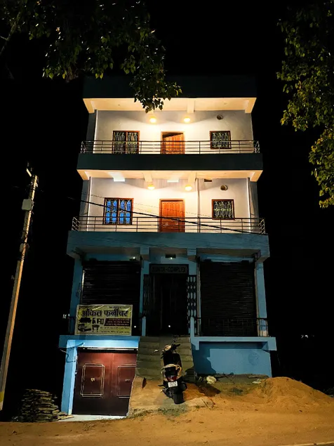 Nikunj Minimalist - Image 1